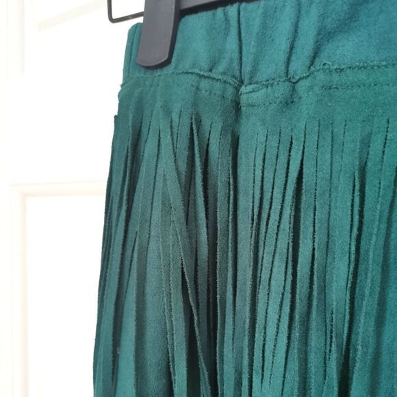 2/$20 Fornia girls fringe skirt S/M - Picture 2 of 4